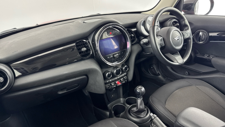 MINI Hatchback 1.5 Cooper Classic 5dr Petrol Hatchback